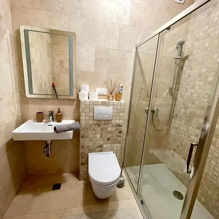 Appartamento Sunshine, Sea View & Beach!